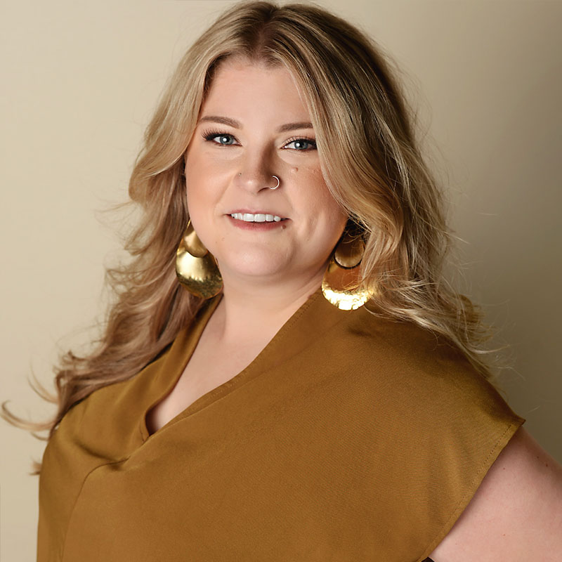 Sara Taggart - Team Leader, Educator and Level 5 Stylist